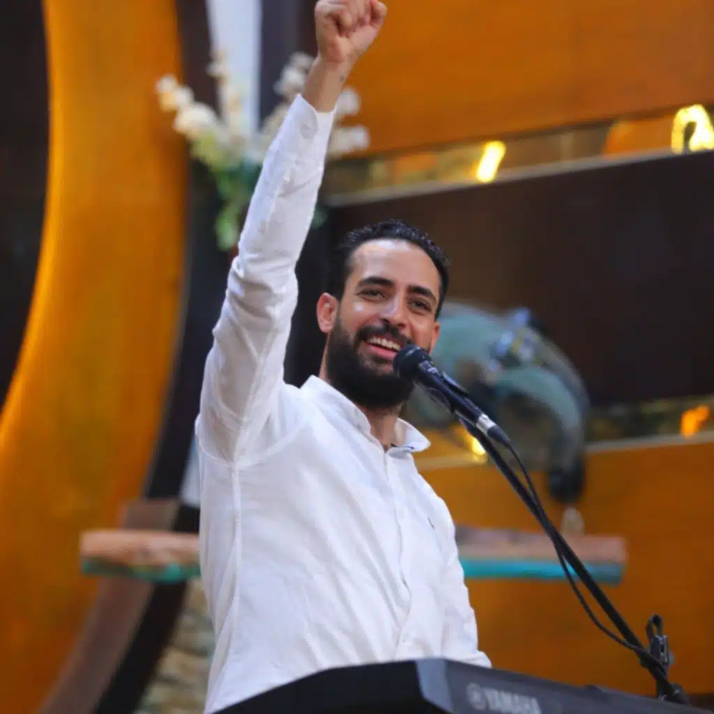 المرنم مدحت رشدي