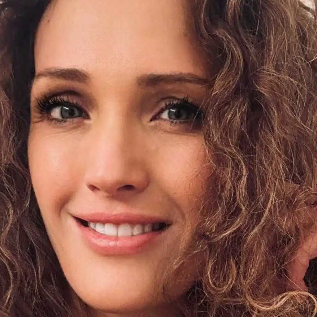 From Pharmacy to Functional Medicine to Healing from Orthorexia Through Intuitive Eating with Sarah-Jane Garcia