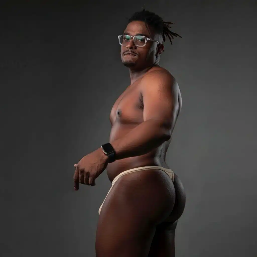 GET BUSSY OR DIE TRYING