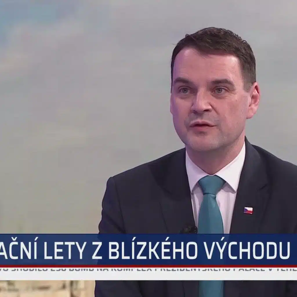 Vezměte rozum do hrsti penězům navzdory, apeluje Macinka na turisty. Na Blízký východ by nejel