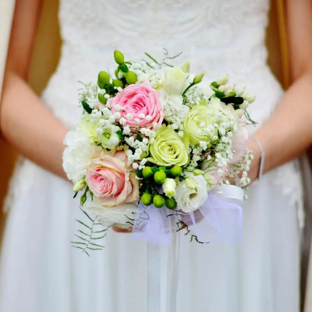 Do people actually upstage the bride?