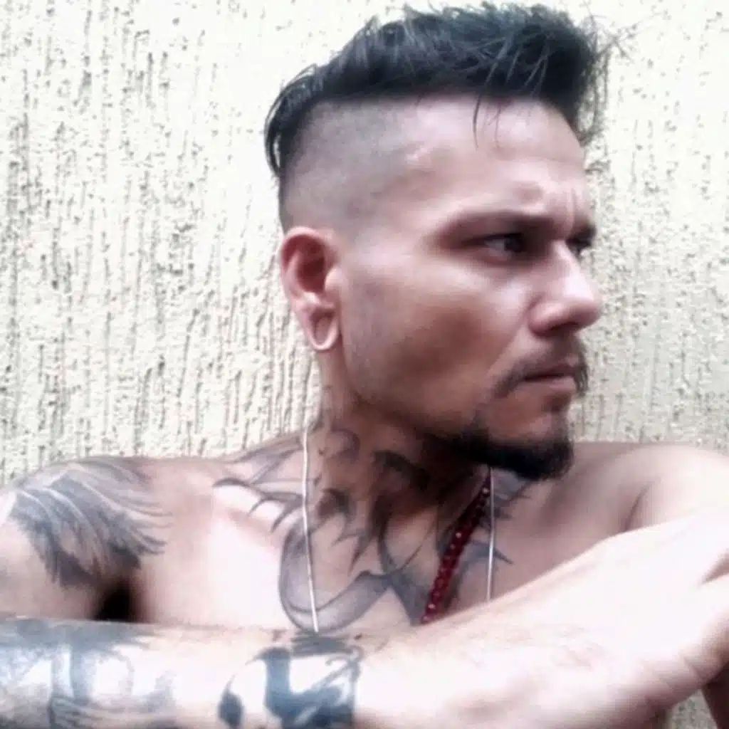 Filho do silêncio (feat. Ras Moikano)