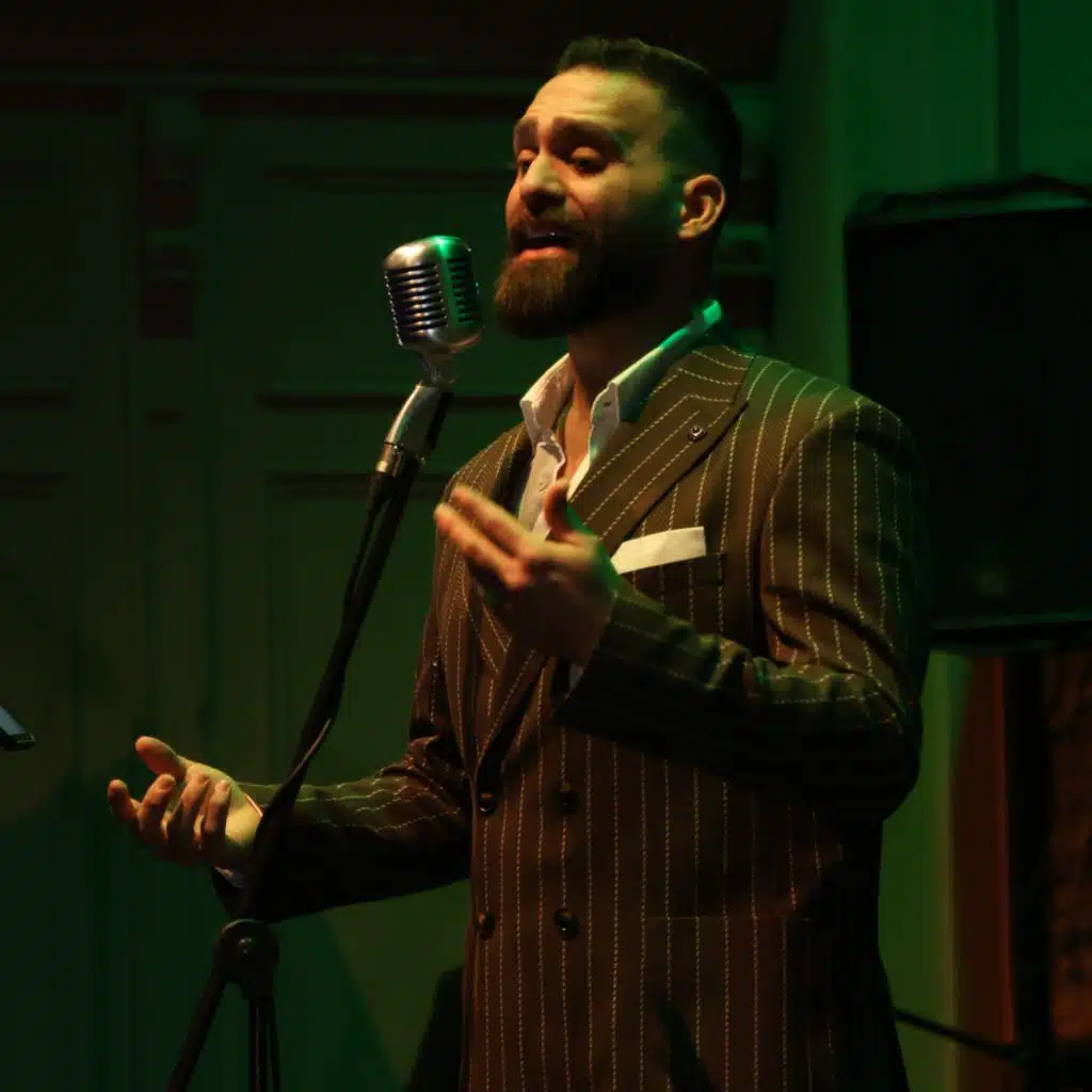 حبيبي يسعد أوقاته