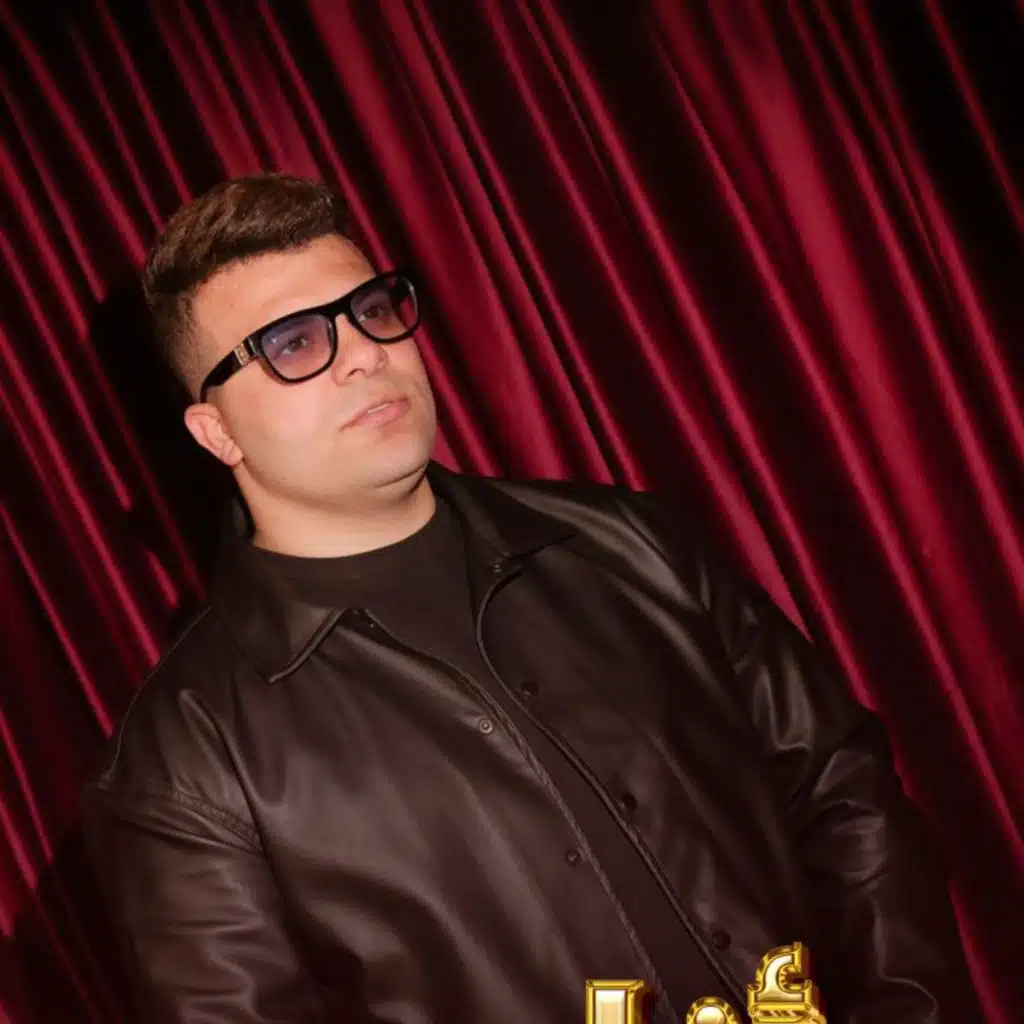 أنا عم مجالي