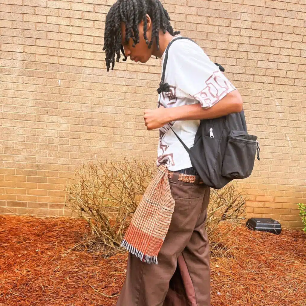 No problems (feat. BavySanya, YungKinte & DREAMTHUG)