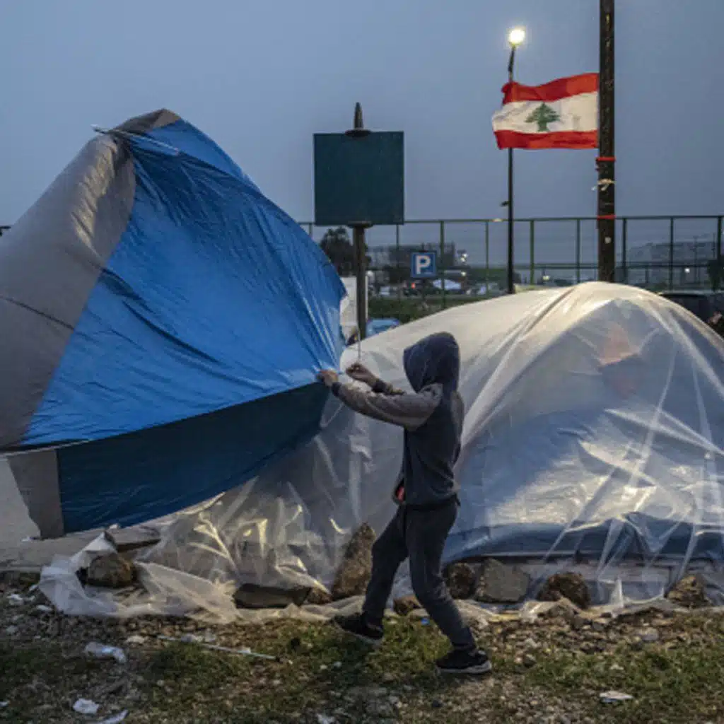 إسرائيل وحزب الله: “لبناني من بين كل سبعة لبنانيين" نزح بسبب الحرب