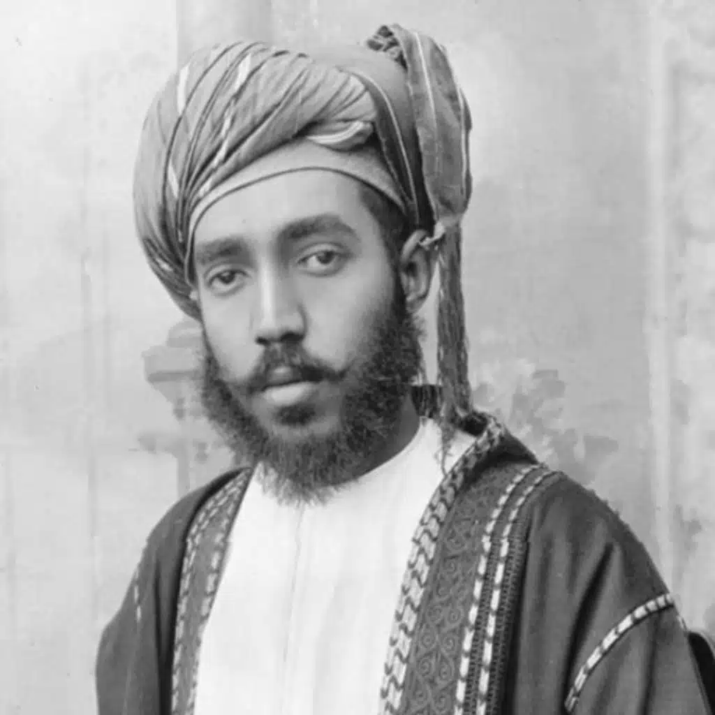 السلطان تيمور.. بين أطماع الغزاة والاضطرابات الداخلية