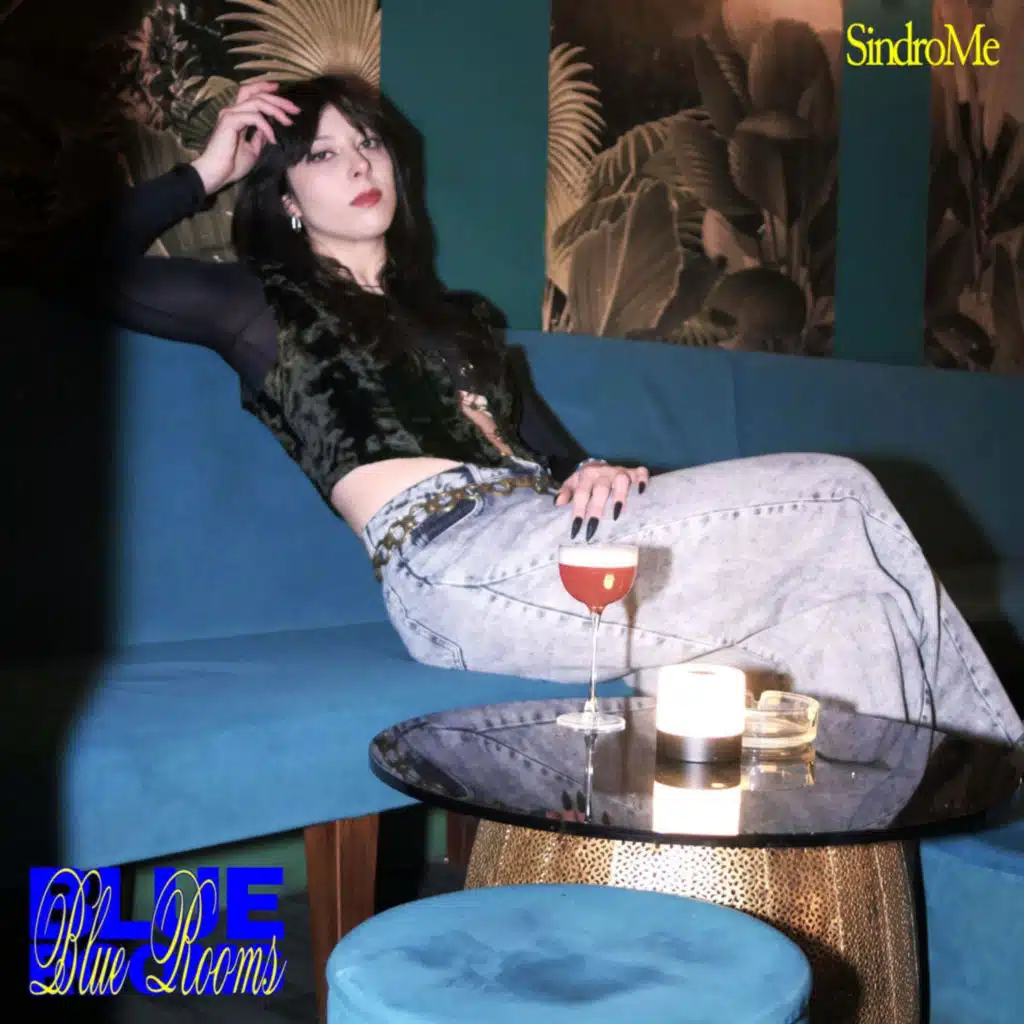 Room 05 - TROPPO LONTANI