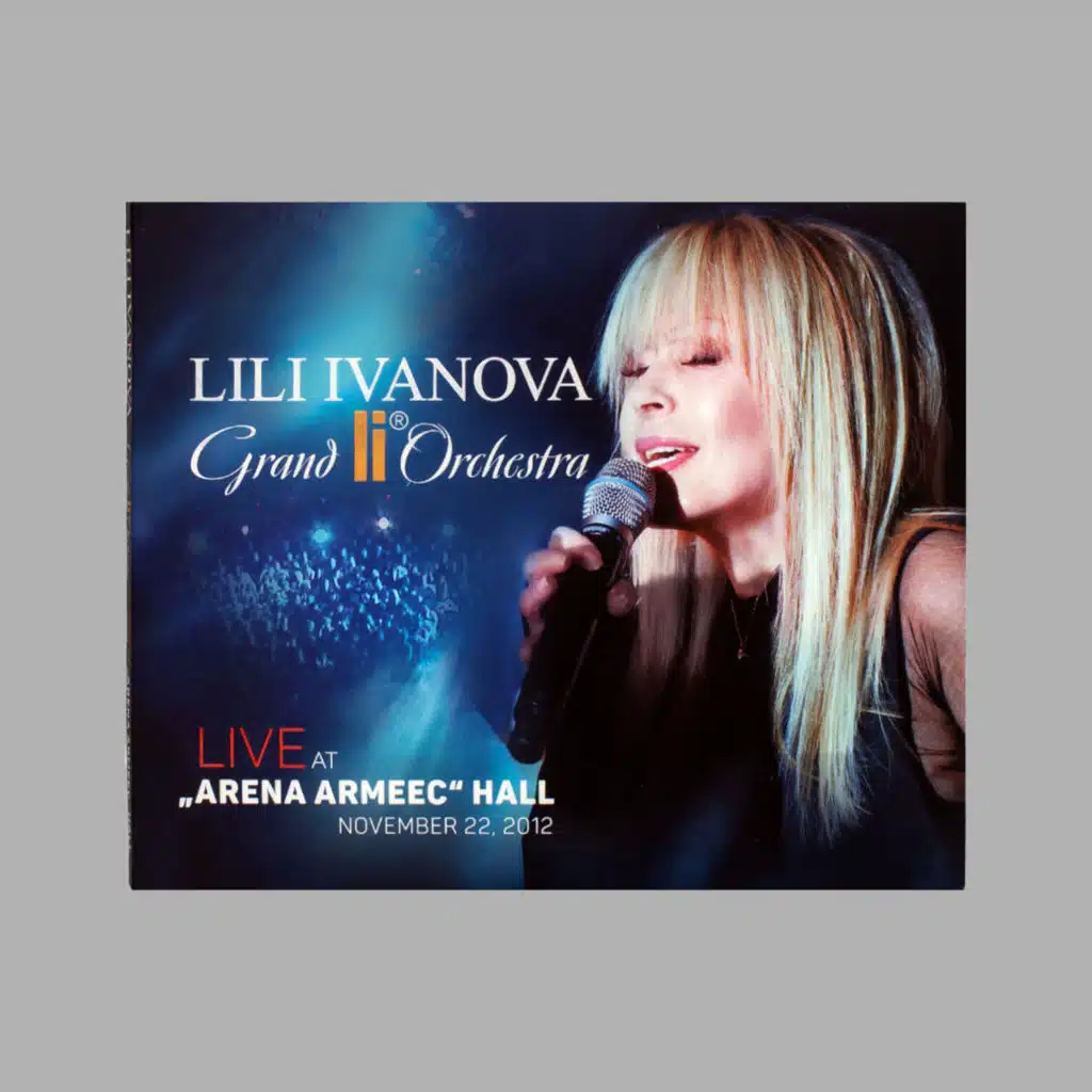LIVE AT ARENA ARMEEC HALL 2012 (LIVE)