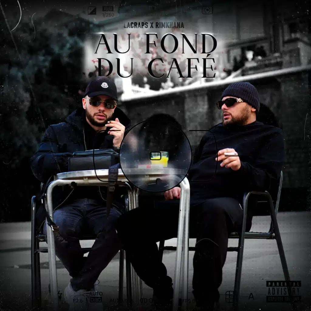 Au fond du café