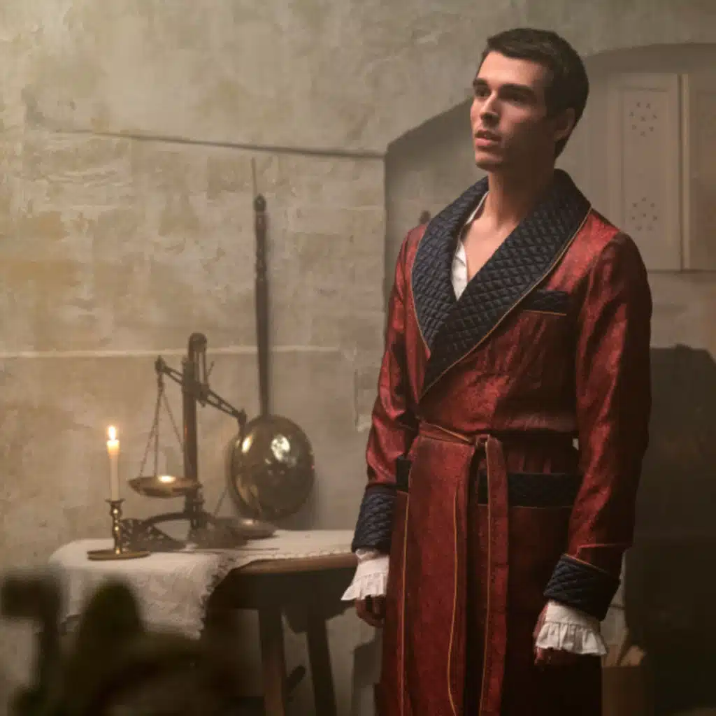 Queen Charlotte: 1.04 – Holding The King