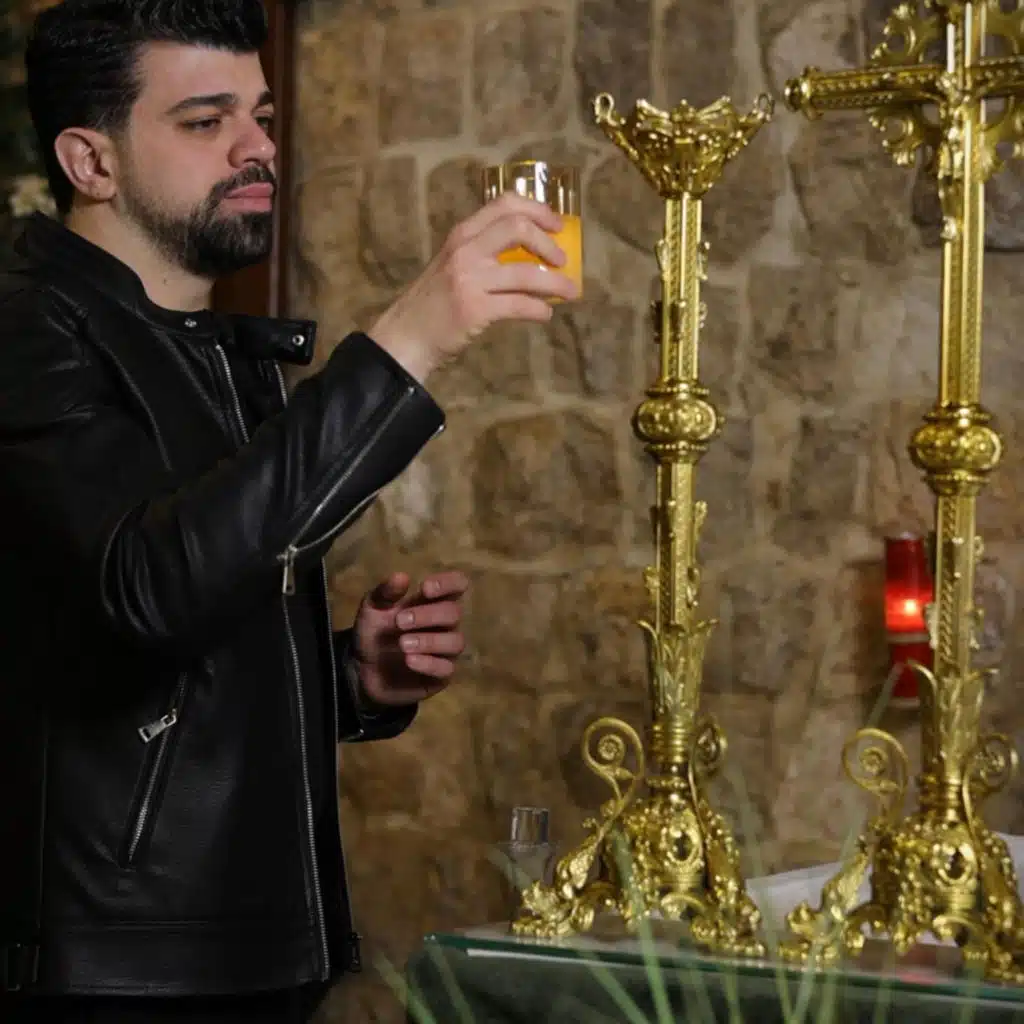 Al Masih kam - المسيح قام