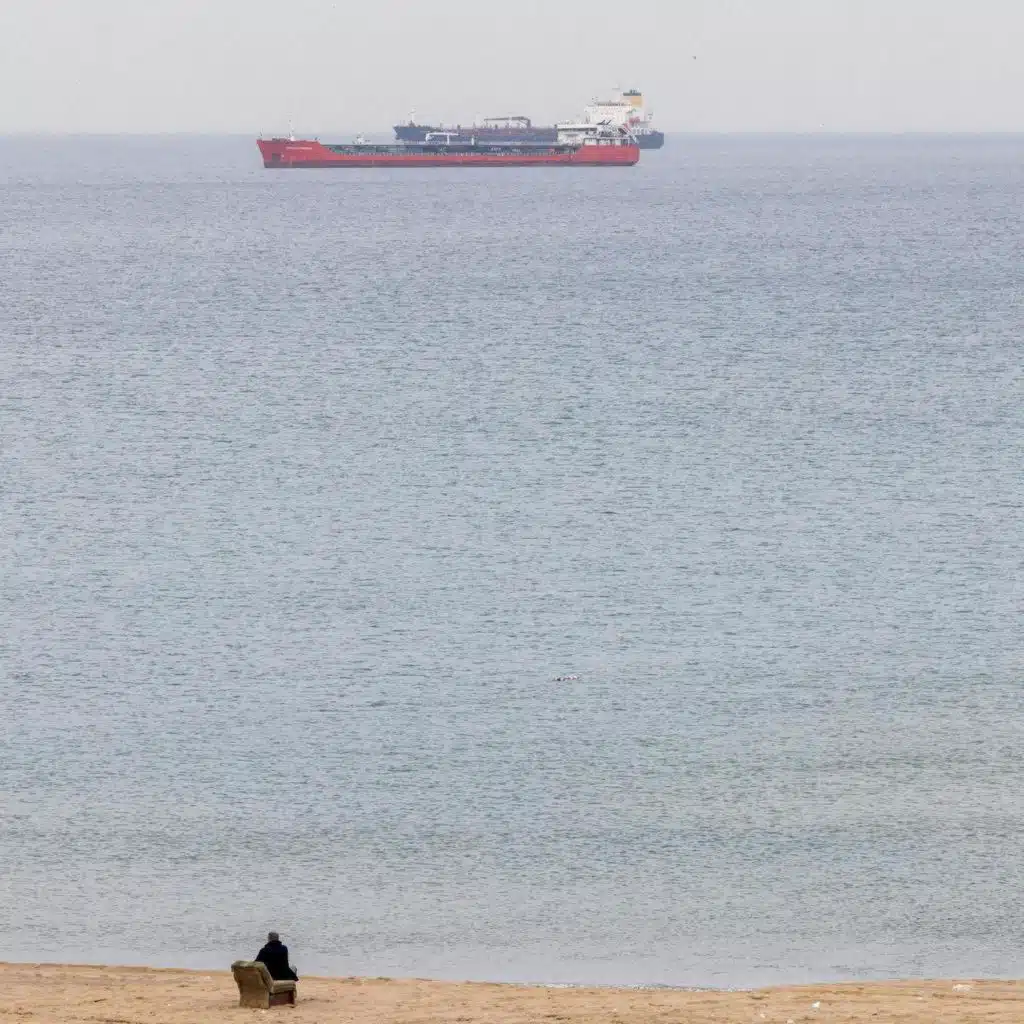 Week in Review: Trump tries to steady markets