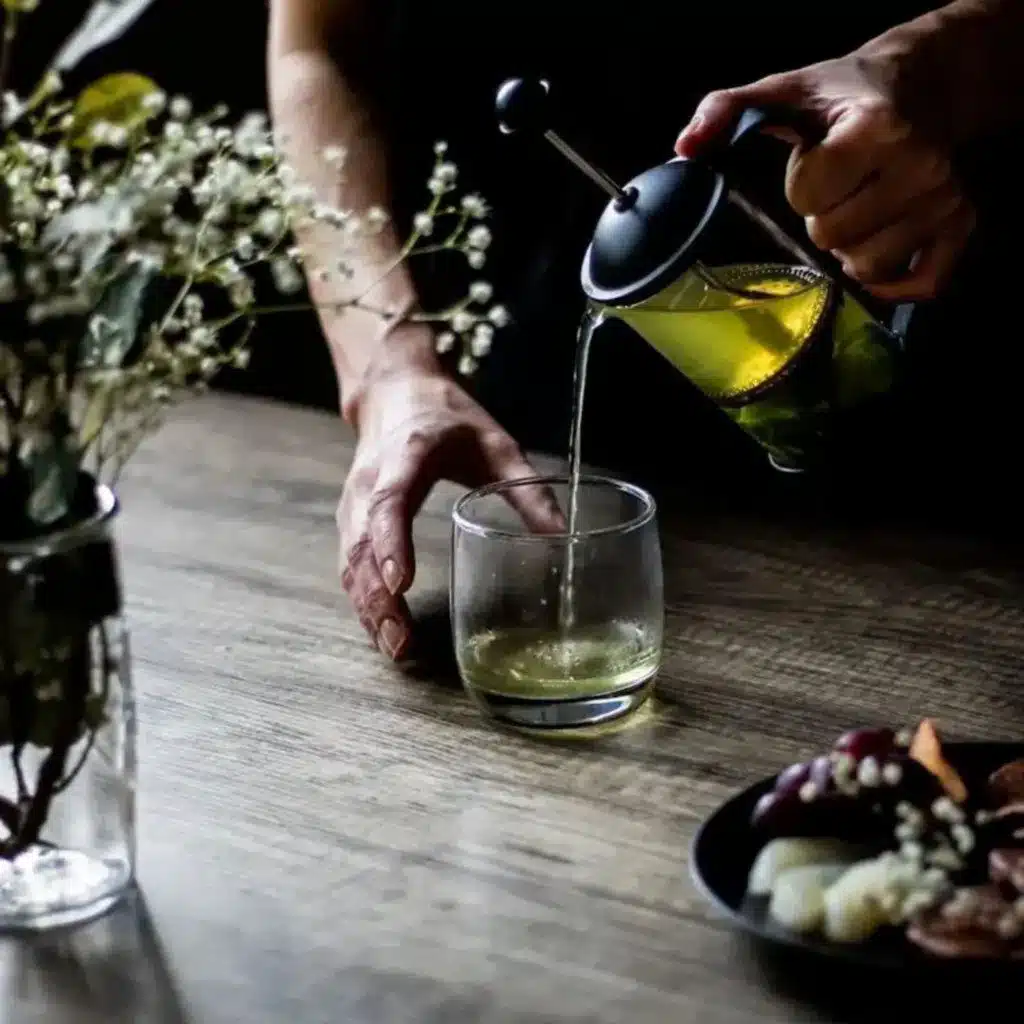 819: Green Tea: A Skincare Powerhouse Ingredient