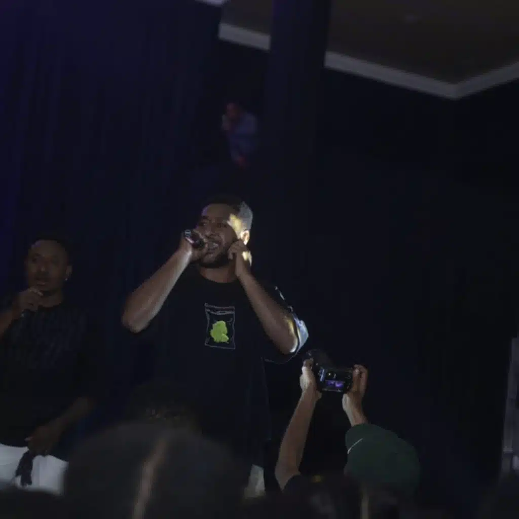 Kirri Eba (feat. Ferry Lado)