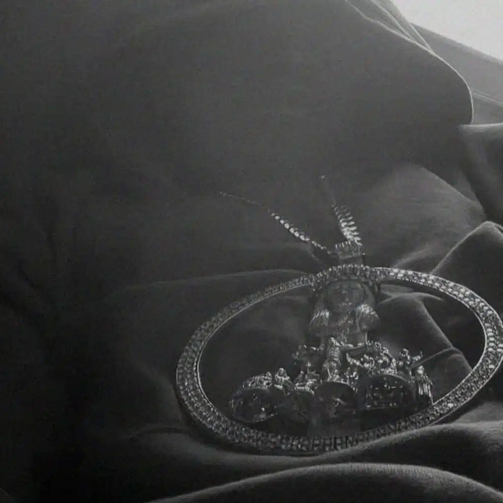 KinG jAMES BarZ BAiLEy