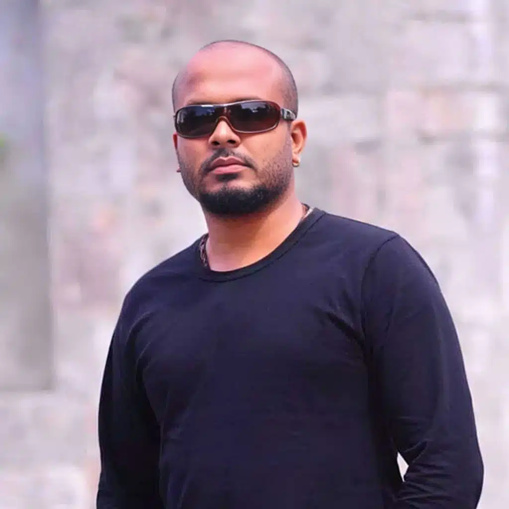 Sindi Bindi Adare (Live)