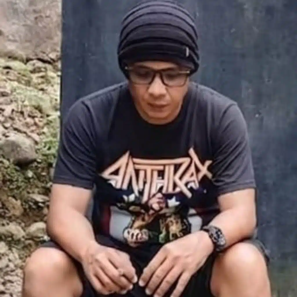 KAU PILIH DIA
