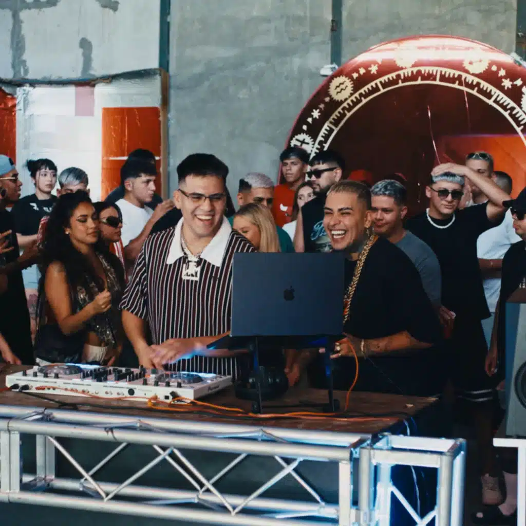 Lea In The Mix