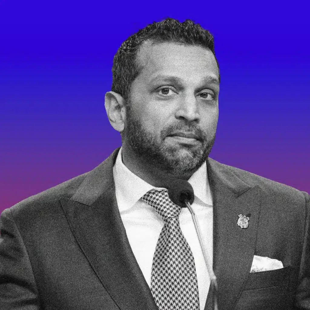 SchadenFriday: Cabinet Crashouts