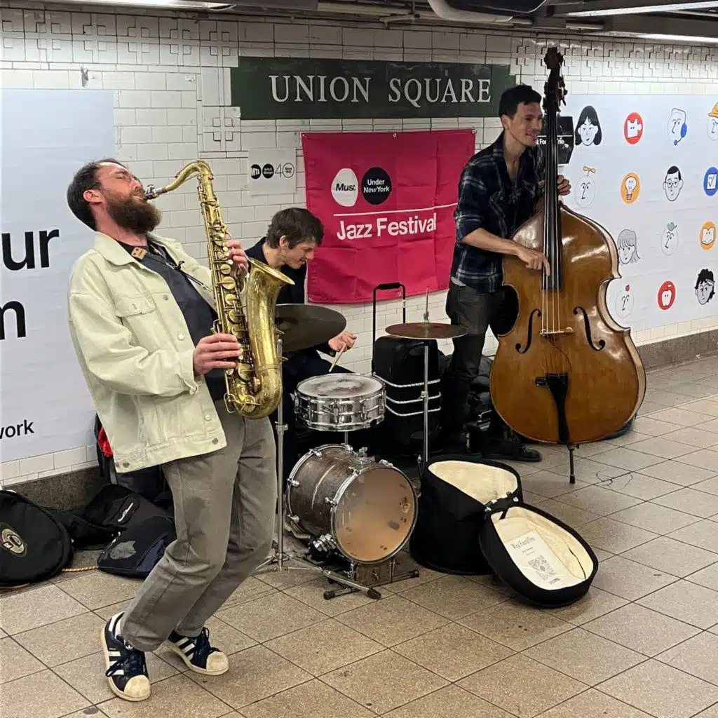 Subway Series: West Fourth Trio Plays Live in Studio 5
