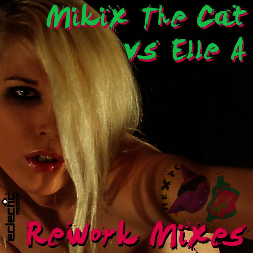 Mikix The Cat vs Elle A