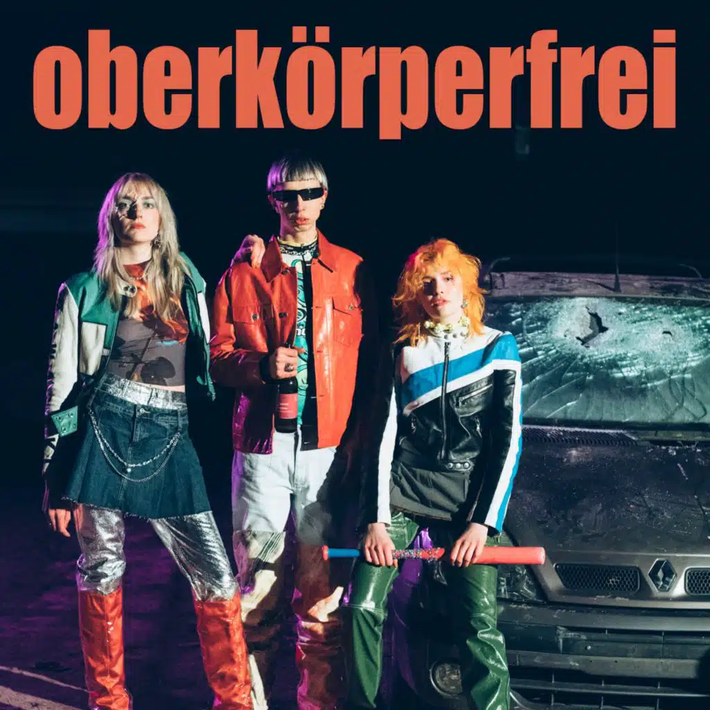 oberkörperfrei