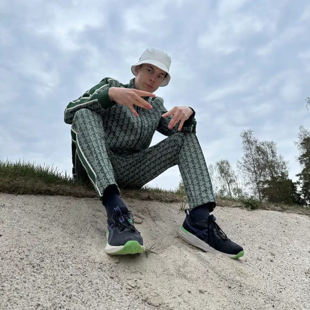 MITÄ MÄ TEEN