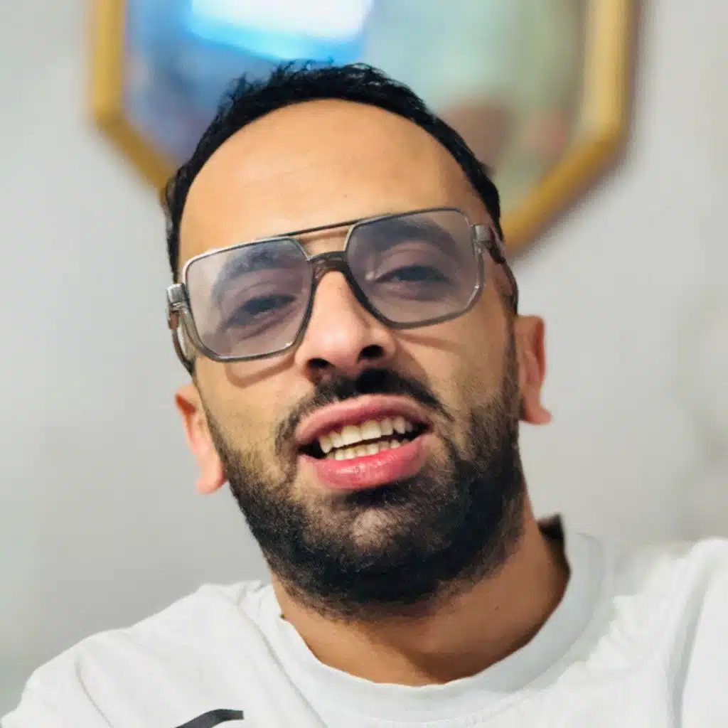 شاب وائل