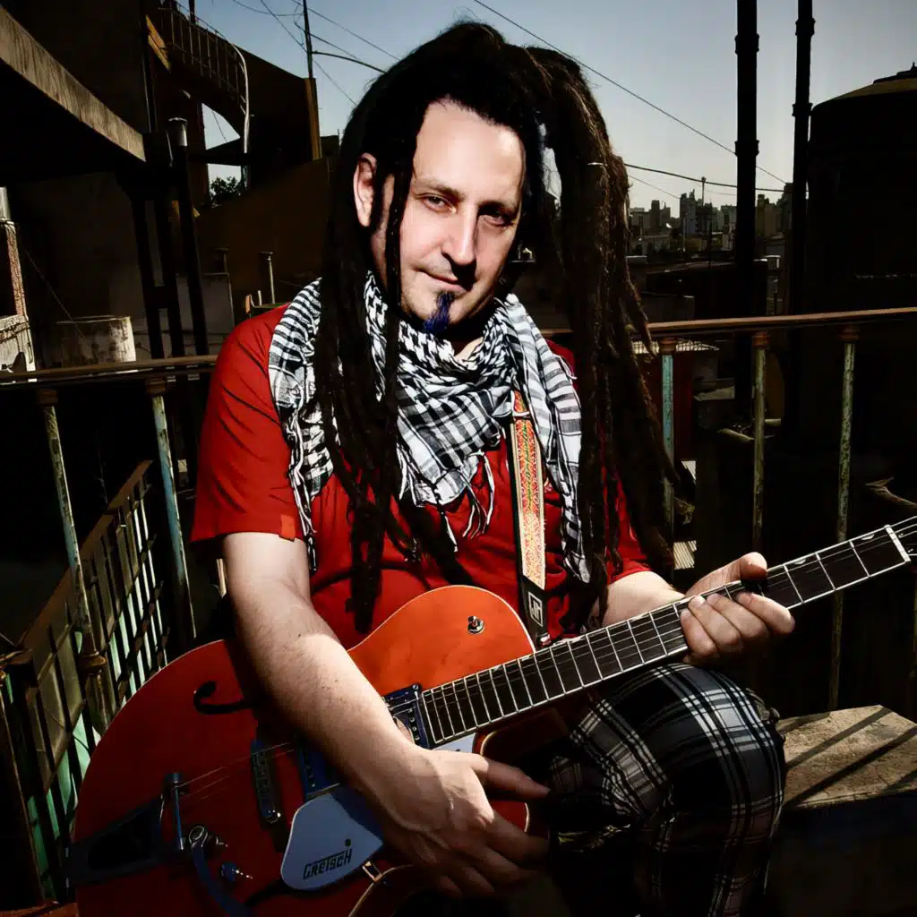 Goy Karamelo & Karamelo Santo