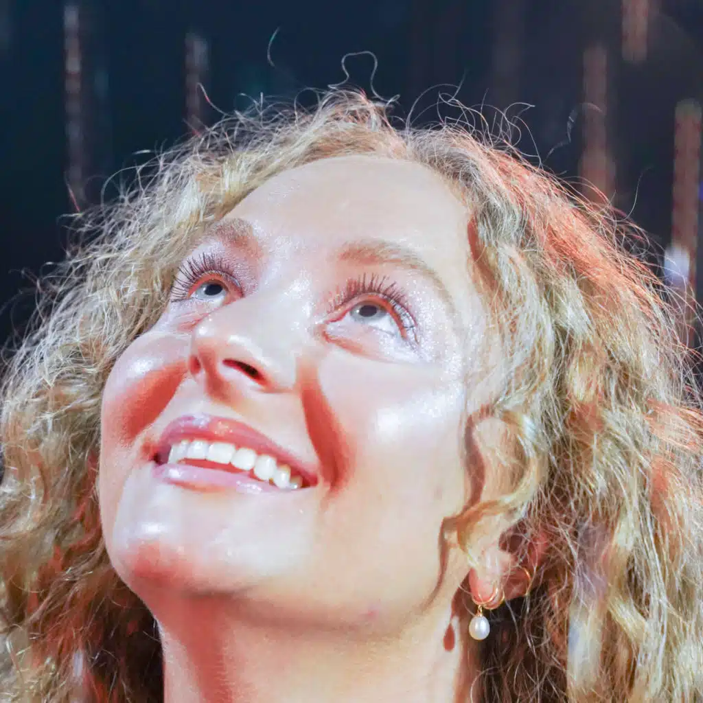 Beaming Daisies