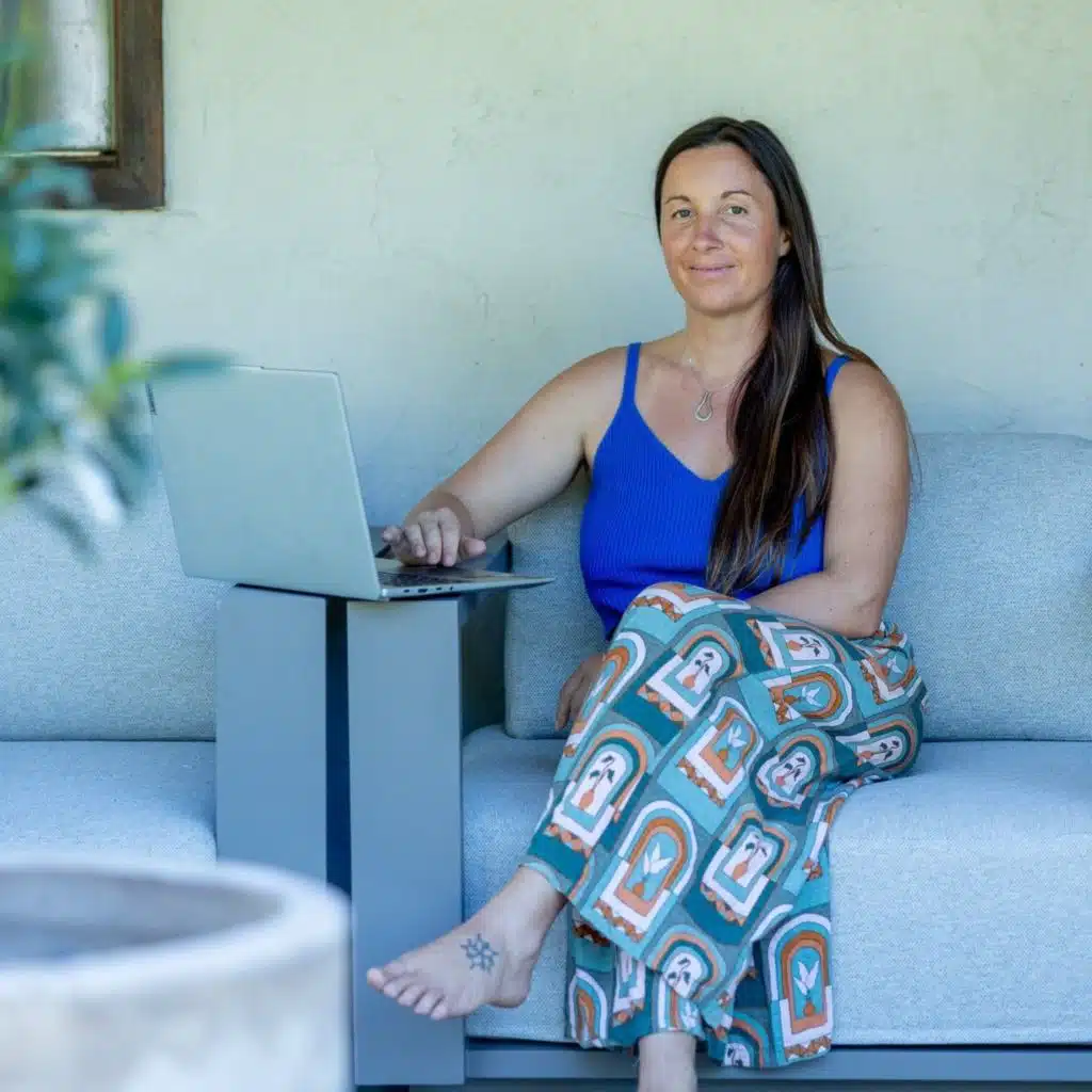 SLP 584: Healing From the Inside Out with Elyse Comerford