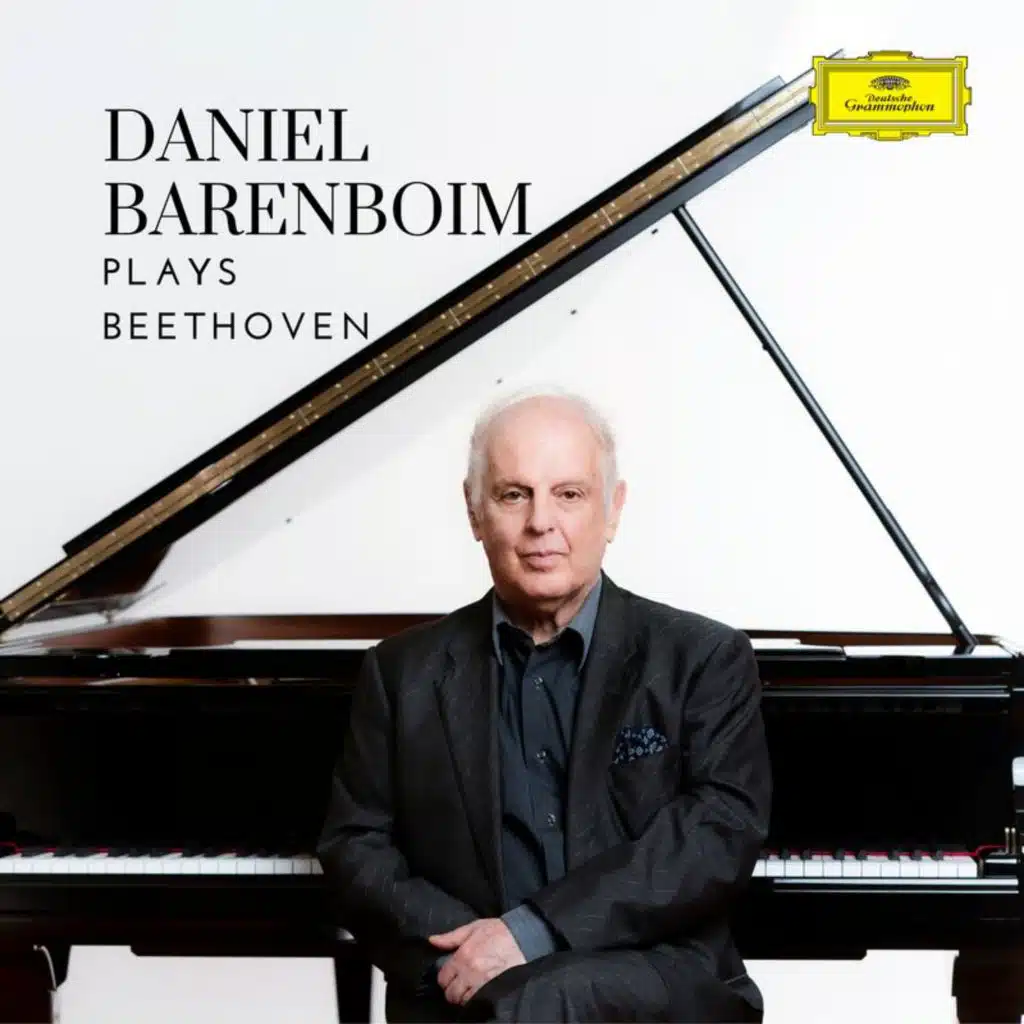 Daniel Barenboim plays Beethoven