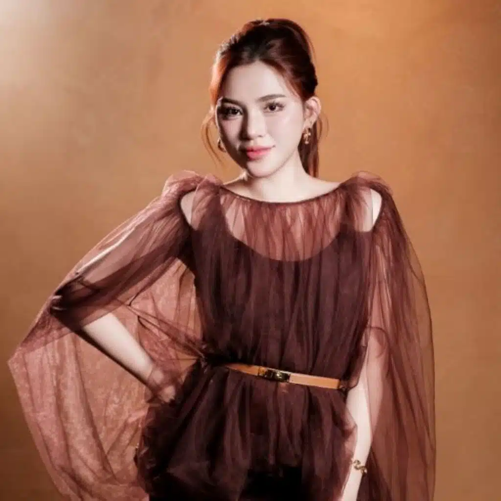 LALA TRẦN