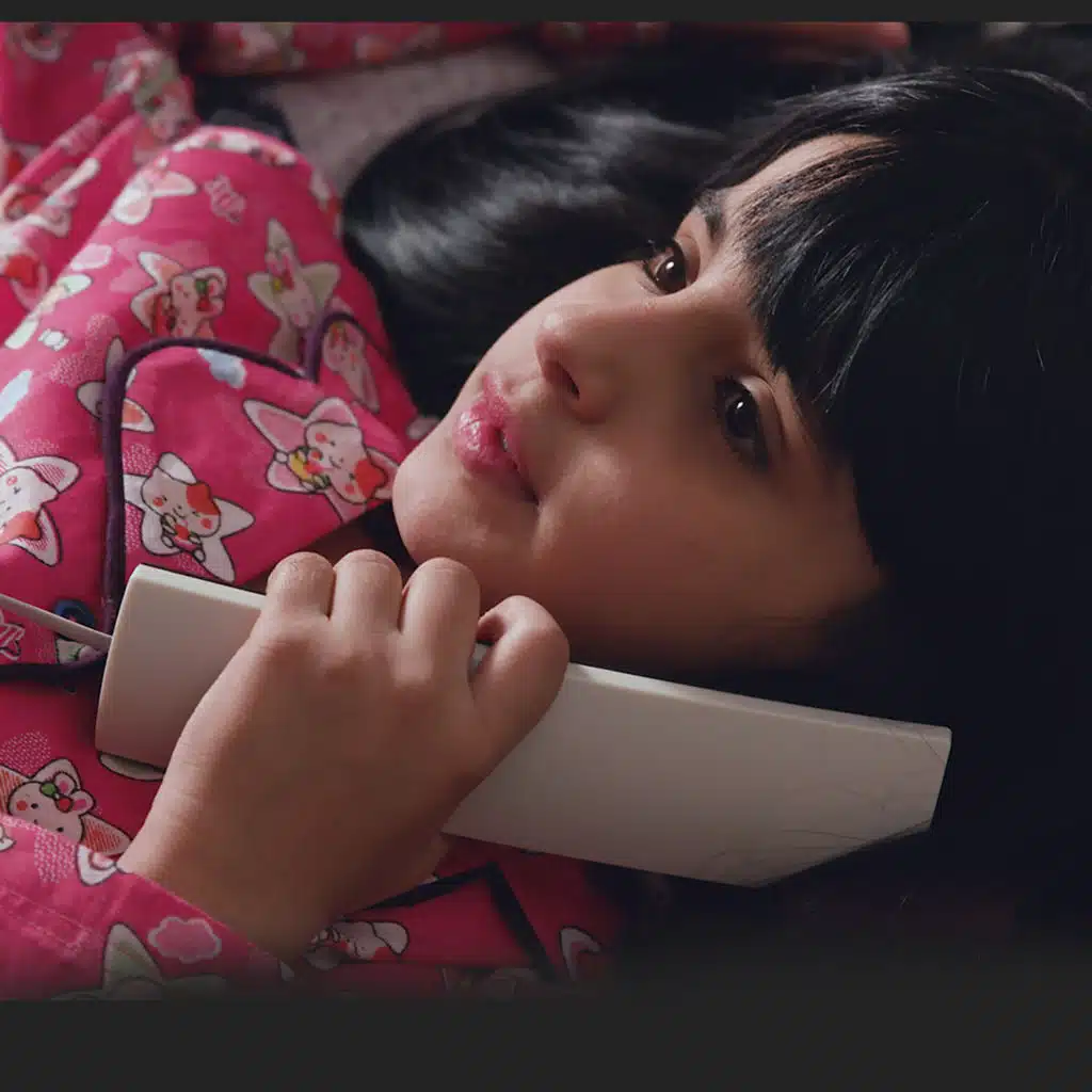 دق أحد بابي