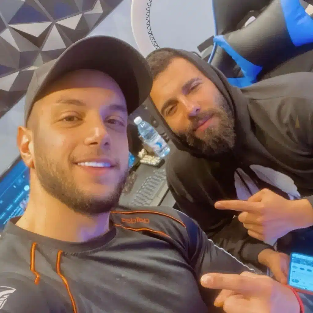 مجاهد (feat. Zaza Mohamad)