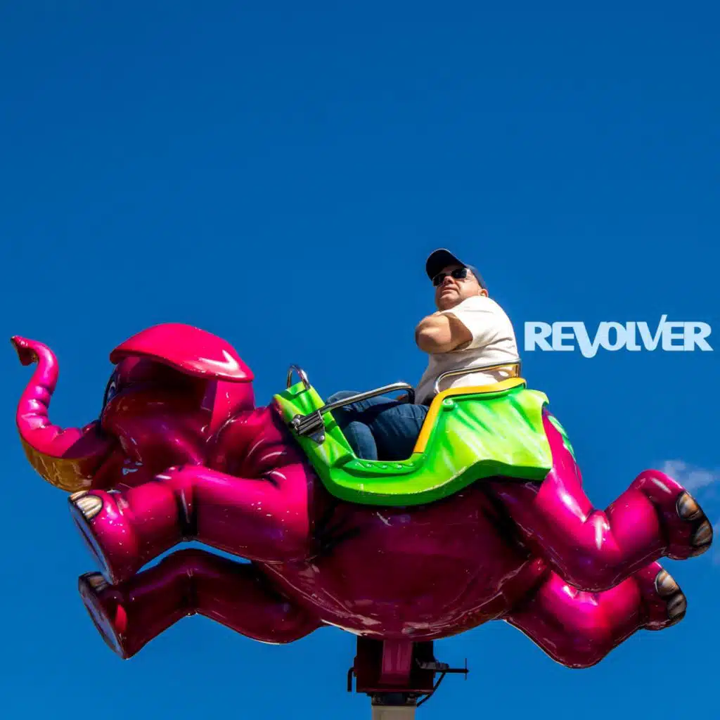 Revólver