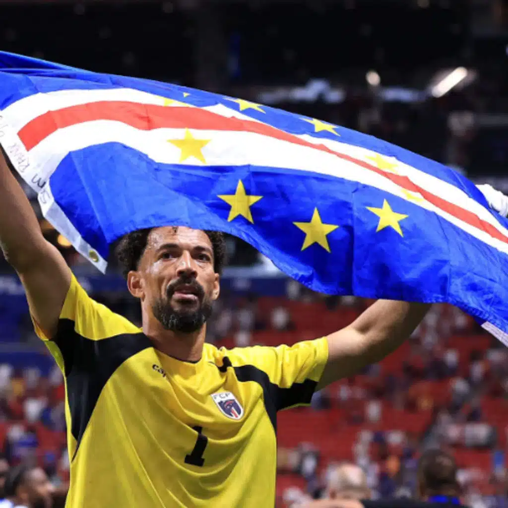 Cape Verde goalie, 40, gains 3 million followers after World Cup heroics⚽