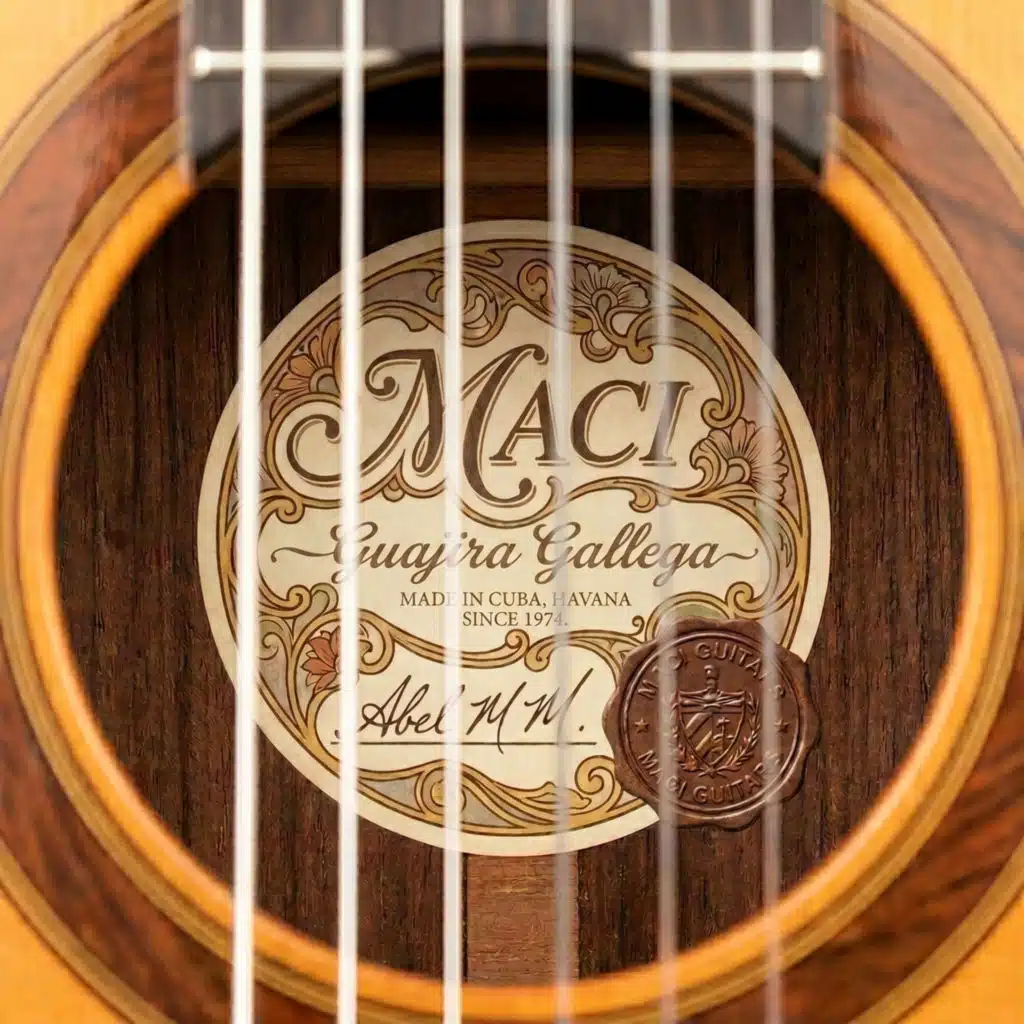 Máci