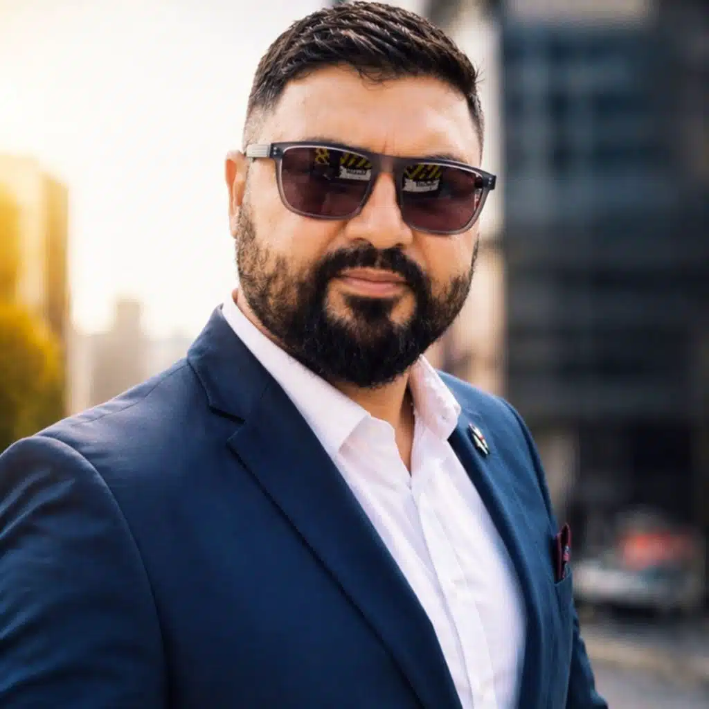 VUSLAT ALİ PEKOĞLU