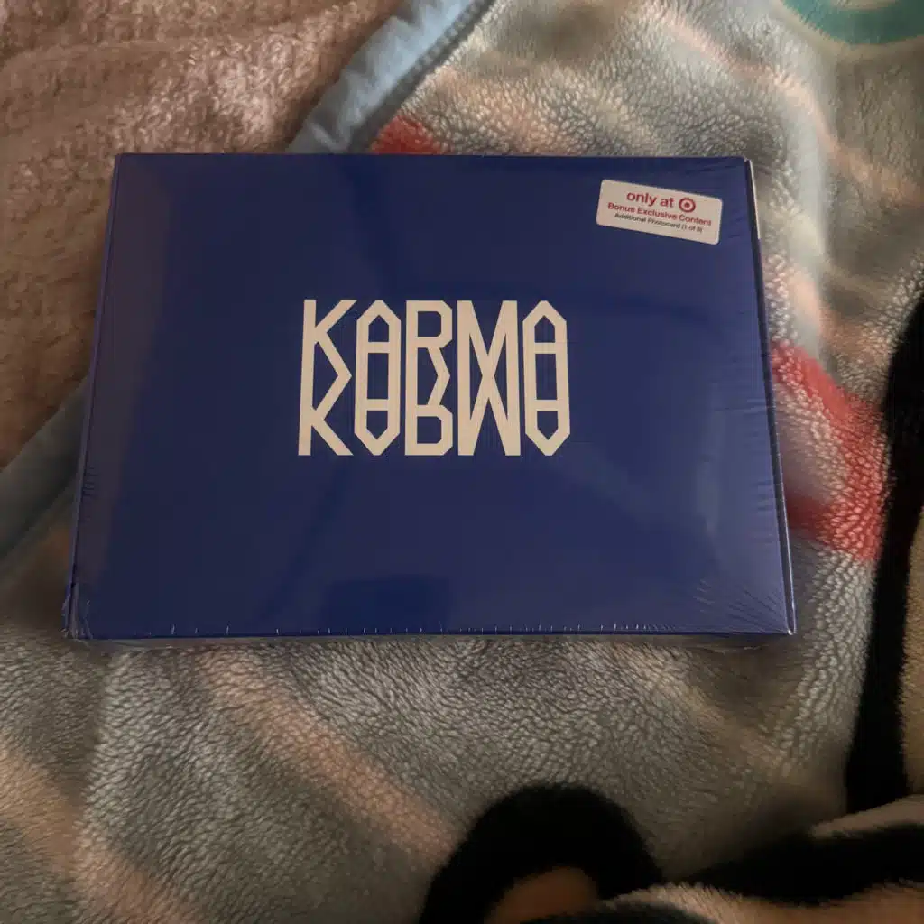I do have Stray Kids album Karma the blue album 