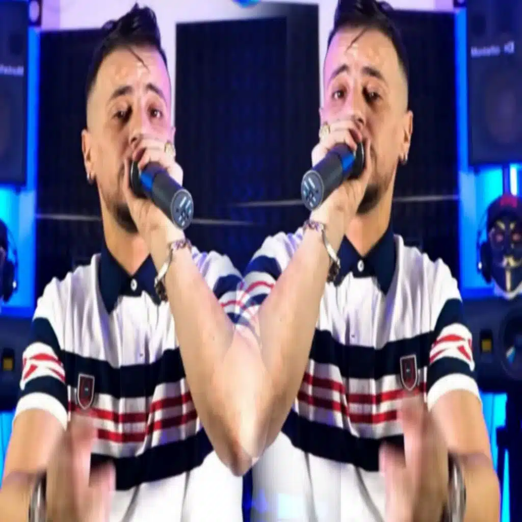 شاب ندير 22