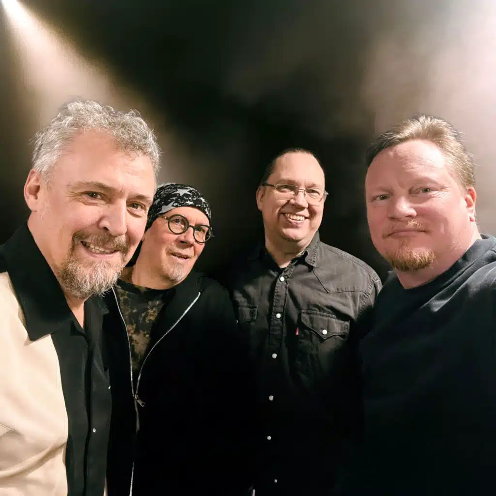 Jonatan and the band