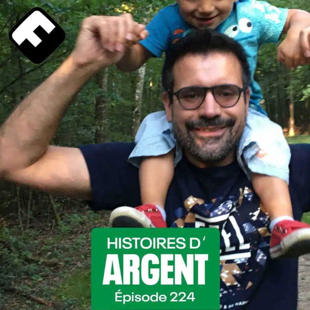 EXTRAIT // Enfant, Raphaël ne pouvait pas inviter ses amis : "On n'est pas du même milieu qu'eux"