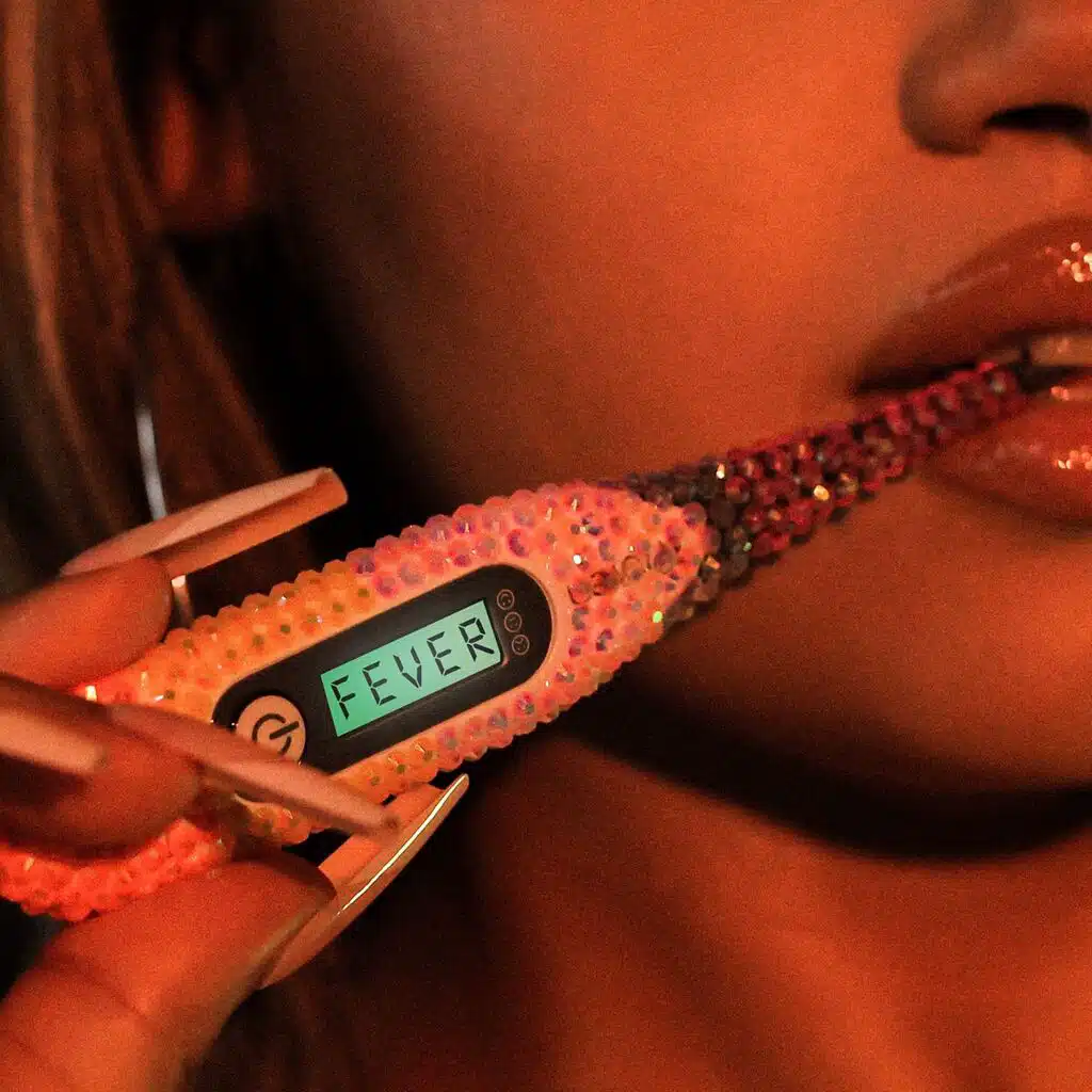 Fever / I think I love you