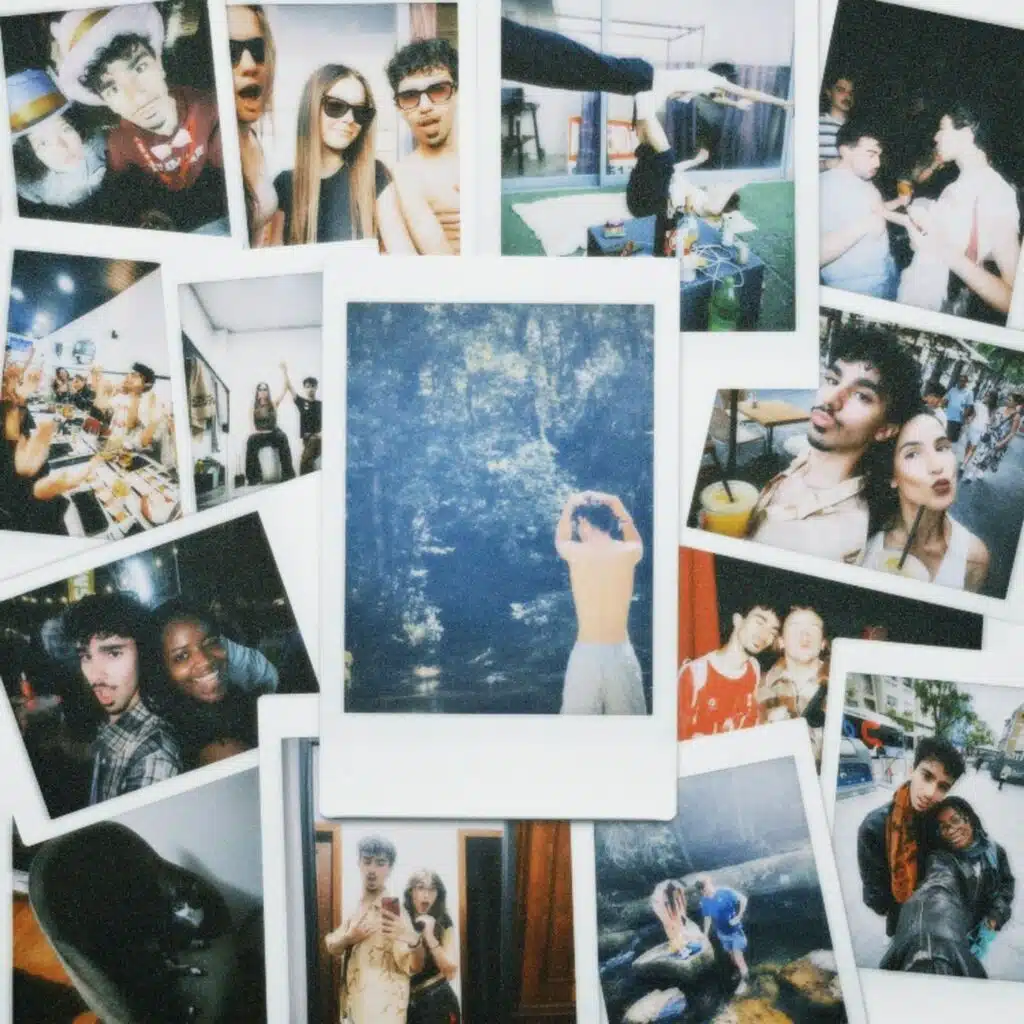 POLAROIDS