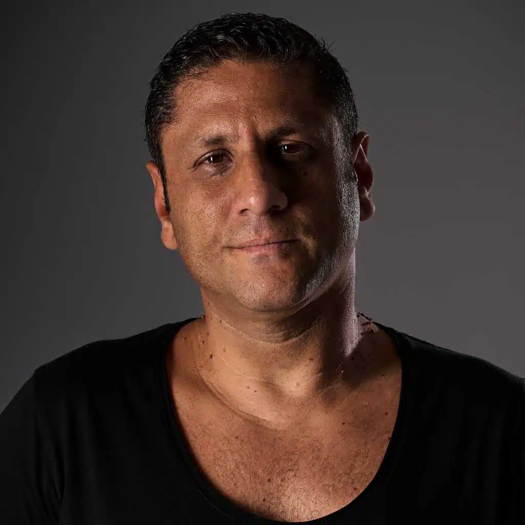 مو عامر