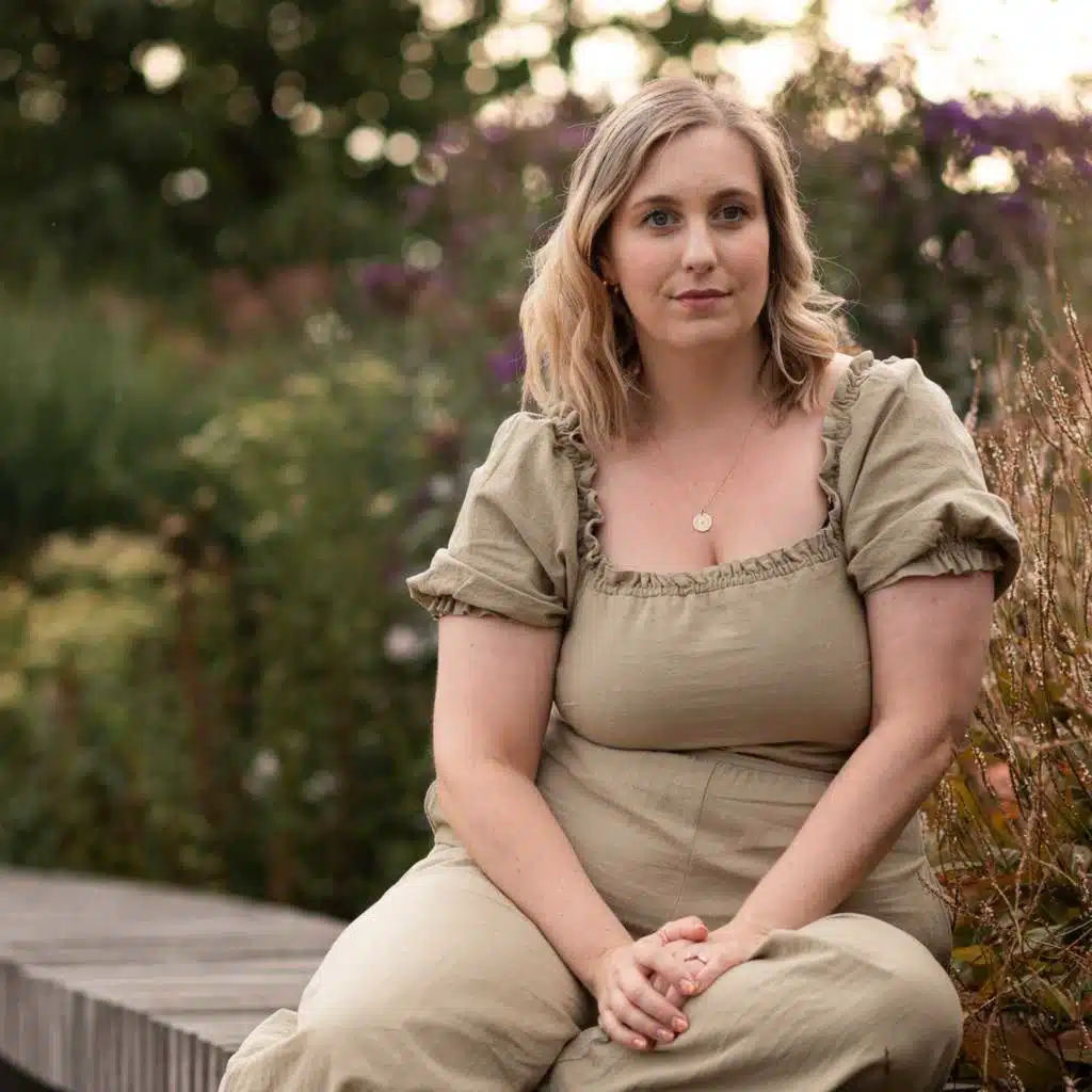 The Wellness to Woo Pipeline, and the Kids in the Long Shadow of Clean Eating with Laura Thomas
