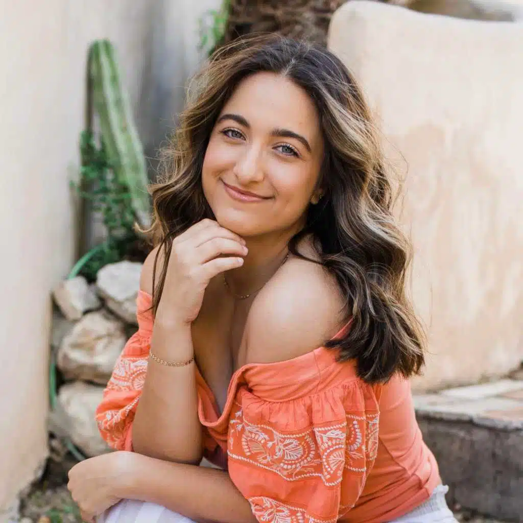 The Harms of Social Media, and Giving Up a Career as a Fitness Influencer with Mary Jelkovsky