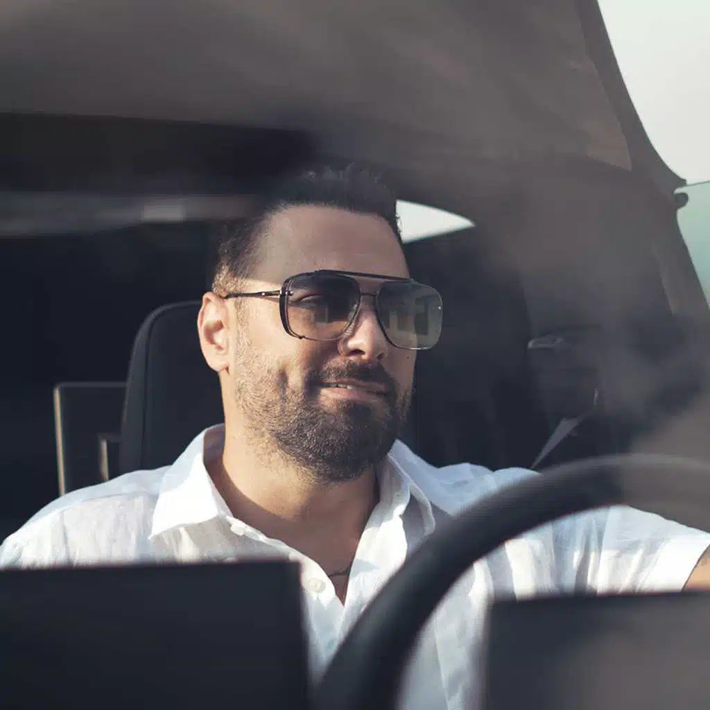 هادي أسود